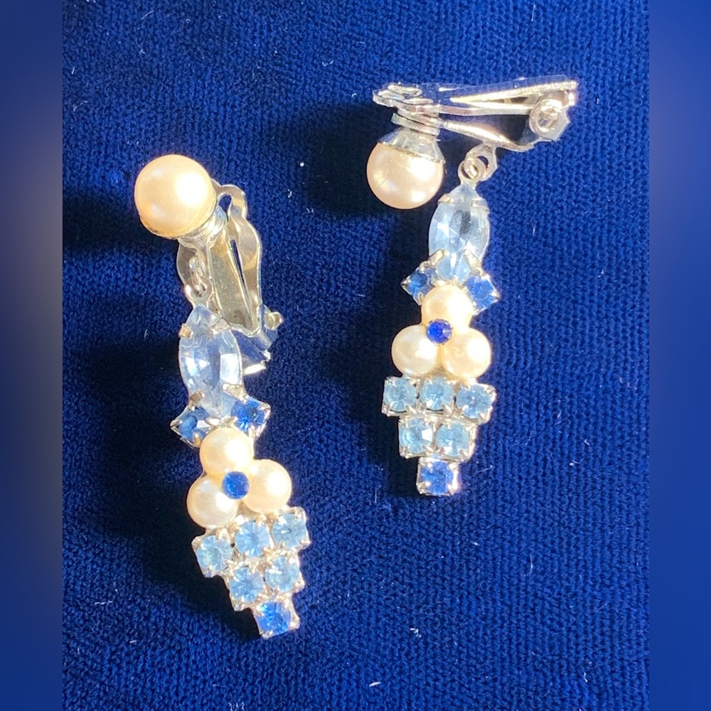 Vintage Drop and Dangle Rhinestone Pearl Costume Jewelry Earrings